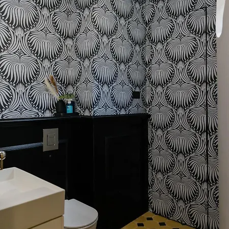 Peacock Apartment