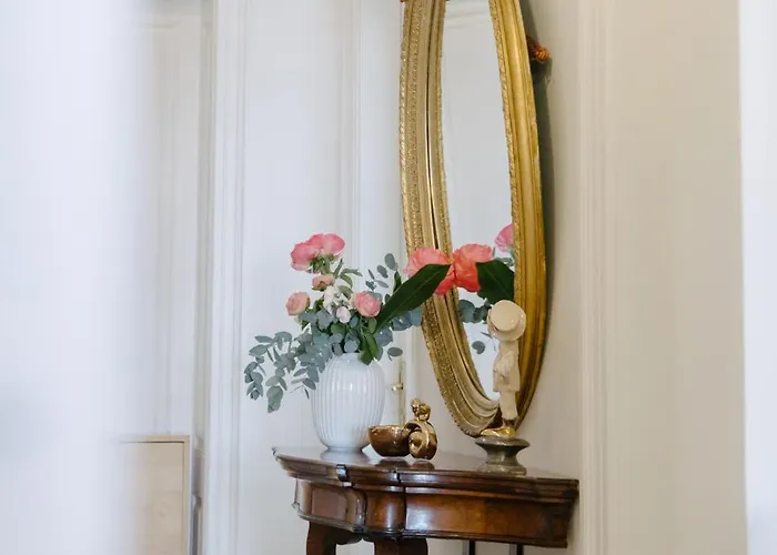 Peacock Apartment Split