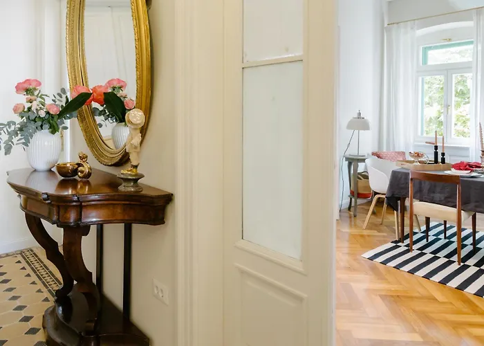 Peacock Apartment Split